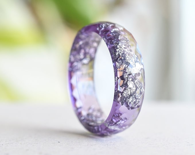 Alternative February birthstone ring Amethyst - Hypoallergenic Faceted Resin Ring with Silver Flakes - Epoxy Resin Jewelry
