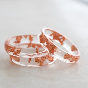 Geschmeidiger Transparenter Harz Ring mit Rosegold Blatt - Minimalistischer Ring für Sie - Handgemachter Harz Schmuck