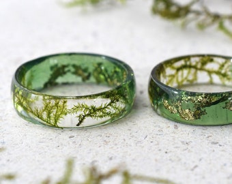 Natural Moss Resin Ring with Gold Leaf – Unique Nature Lover’s Gift, Handmade Christmas Gift for Men & Women