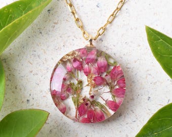 Heather Flower Necklace – Real Pink Heather in Resin, Gold Flakes, Botanical Gift
