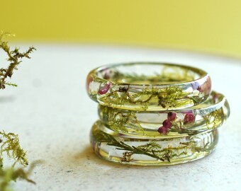 Real Dried Moss and Heather Flower Resin Ring - Purity Ring for Her - Pressed Flower Jewelry