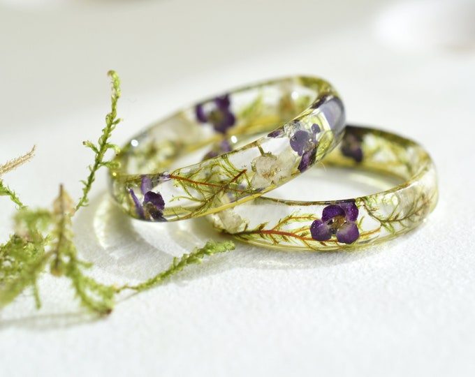 Dried Moss and Alyssum Flowers Ring - Real Dried Flowers Resin Jewelry - Nature inspired ring