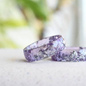 Hypoallergenic Lavender Faceted Resin Ring with Silver Flakes Unconventional Mens Ring Epoxy Resin Jewelry Unisex Ring image 5