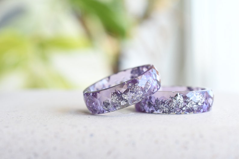 Hypoallergenic Lavender Faceted Resin Ring with Silver Flakes Unconventional Mens Ring Epoxy Resin Jewelry Unisex Ring image 5