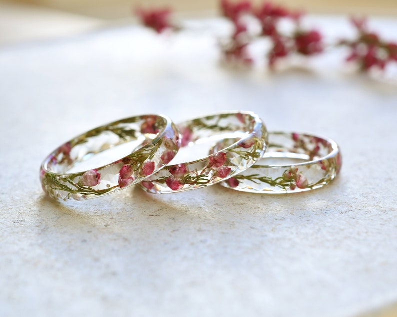 Delicate harsring met echte gedroogde roze heidebloemen beloftering voor haar gedroogde bloemen sieraden afbeelding 3