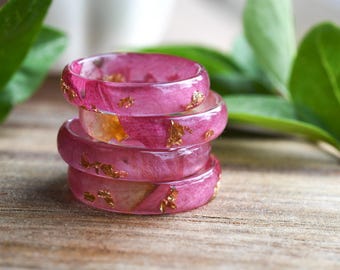 November Birth Flower Ring, Pink Peony Resin Ring, Real Flower Jewelry, Botanical Ring with Gold Flakes, Birthday Gift