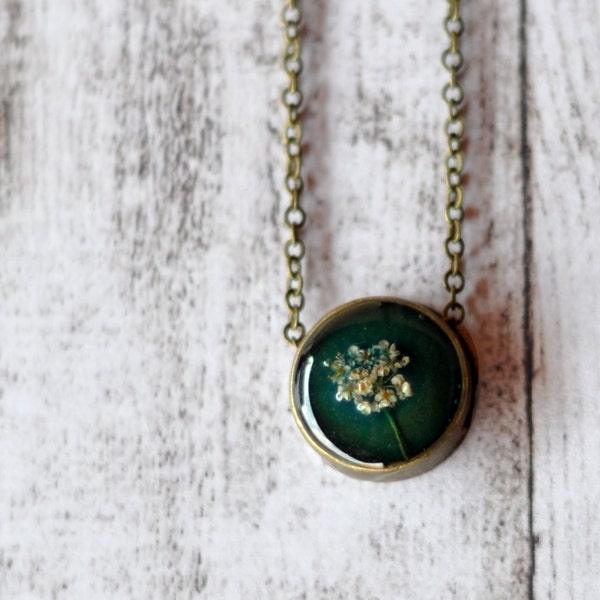 Dainty Dark Green Pendant With Queen Anne's Lace Flower - Resin Pendant Necklace - Botanical Jewelry Real Flower Necklace