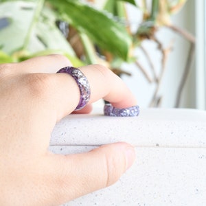 Hypoallergenic Lavender Faceted Resin Ring with Silver Flakes Unconventional Mens Ring Epoxy Resin Jewelry Unisex Ring image 7