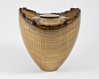 Handmade wooden urn made of Catalpa with a natural bark edge (140 c.i.)