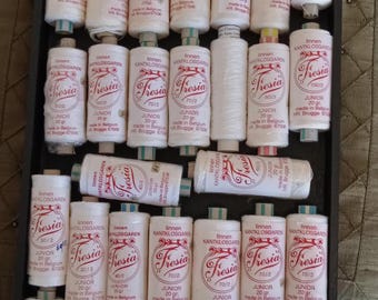 Fresia linen Thread size 30/2 to 100/2 in white and Ivory - 05 gr. great for Bobbin Lace and stitching 9.50 - 12.50