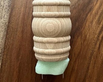 Close out Bobbin Lace holder for tools that can pin to your pillow, Made of nice wood limited quantities on the hand  19.90 fancy or plain