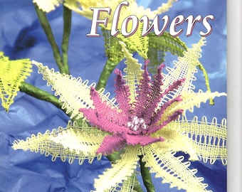 Rare find Bobbin Lace Flowers. Pattern book by Doris Olsen w/18 simple flowers made from small parts that do not require many pairs 38.50