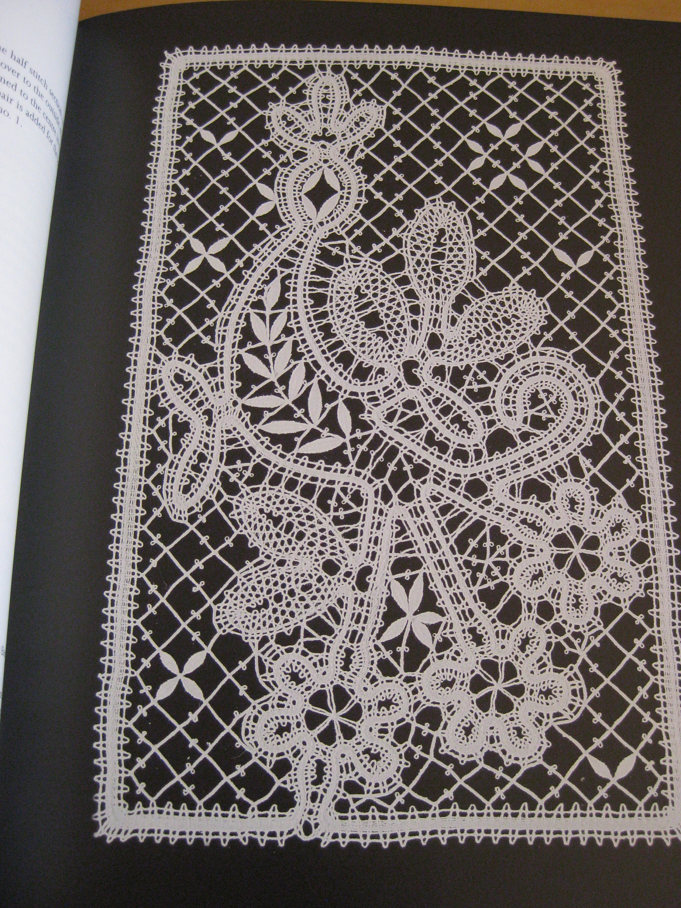 Russian Bobbin Lace Patterns by Bridget Cook. Original Batsford