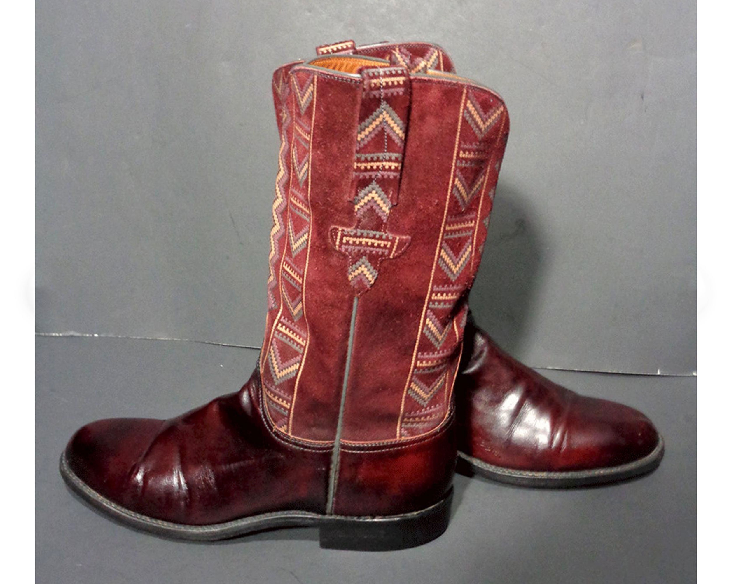burgundy cowgirl boots