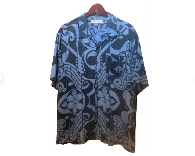 Tommy Bahama Blue Geometric Flower Print 100/% Silk Hawaiian Shirt Men/'s Size XL