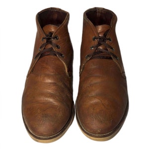 RED WING® 595 ヘリテージ チャッカ ブラウン レザーブーツ メンズ サイズ 9.5 C (ナロー幅) || 建設作業 軍事戦闘
