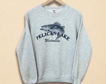 Sudadera vintage con estampado de pesca en Pelican Lake, Wisconsin, talla S