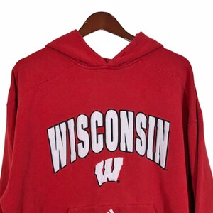 UNIVERSITY Of WISCONSIN Madison Badgers Red Embroidered Adidas Hoodie Men's Size XL N.C.A.A Sport Baseball Basketball Football image 2