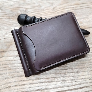 Billetera plegable con clip para billetes de cuero hecha a mano, billetera delgada, clip para billetes de cuero marrón oscuro de Wickett and Craig