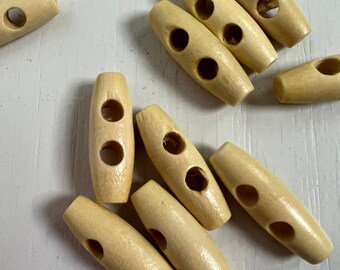 Wooden Toggle Button: Natural Eco-Friendly Sewing Supplies (3cm)