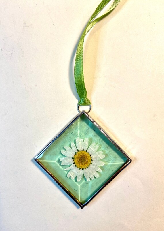 Vintage Pressed Glass Suncatchers Telegraph