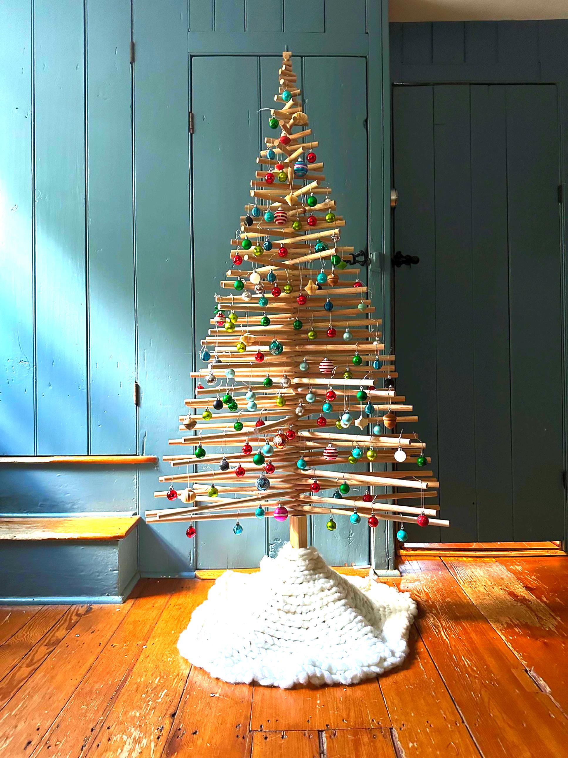 Handcrafted Wood Christmas Tree (3FT-8FT): Minimal Scandinavian