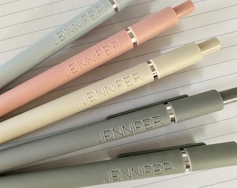 Custom Pens｜Personalized Pens｜Set of 5 Custom Engraved Soft Touch Pens｜Custom Gift for Her Gift for Him｜Coworker Gift｜Custom Office Supplies