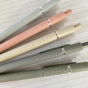 Custom Pens｜Personalized Pens｜Set of 5 Custom Engraved Soft Touch Pens｜Custom Gift for Her Gift for Him｜Coworker Gift｜Custom Office Supplies