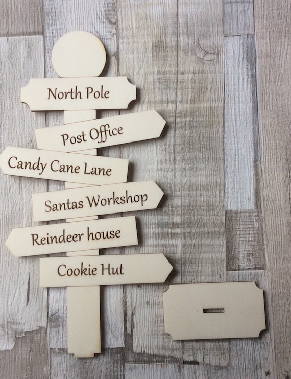 Christmas Santa's Workshop North Pole Freestanding Directional Sign Post 30 cm