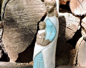 Estatua religiosa de la Virgen María con el Niño Jesús, Virgen María de cerámica, Notre Dame, arte religioso francés antiguo.