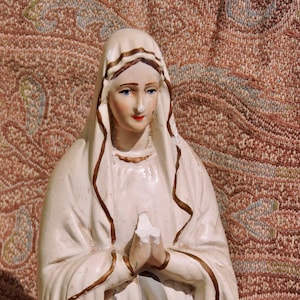 Virgin Mary Religious Statue, Our Lady of Lourdes Statue, Antique  Madonna Figurine/Sculpture, Our Lady Notre Dame Figurine