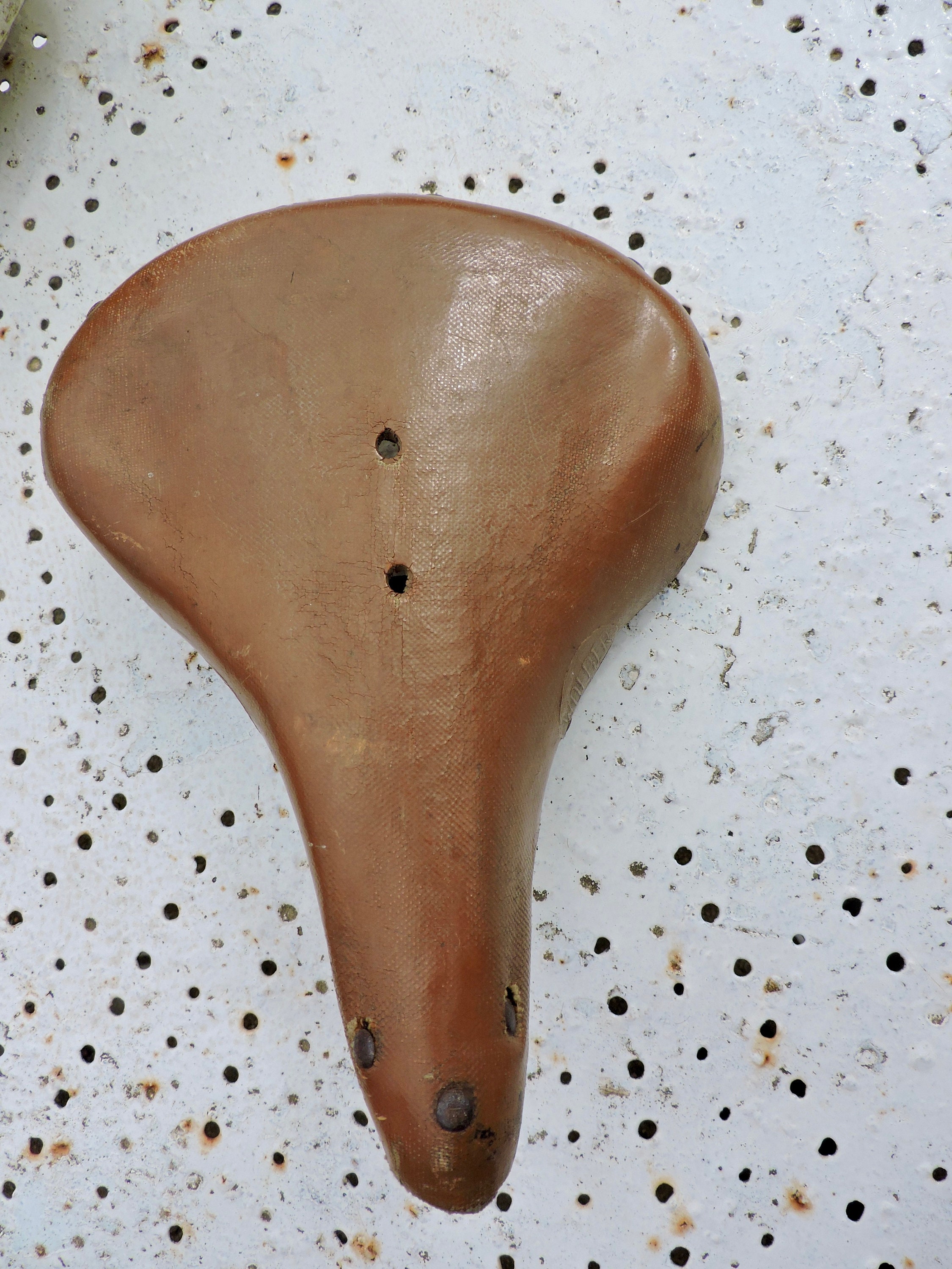 Selle De Vélo Ancienne A. Wolber – Pièce Vélo Vintage Collection