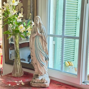 Virgin Mary Religious Statue, Our Lady of Grace Statue, Vintage Madonna Figurine, Our Lady Of Lourdes, 1920s 26&quot;/66cm Tall Church Statue