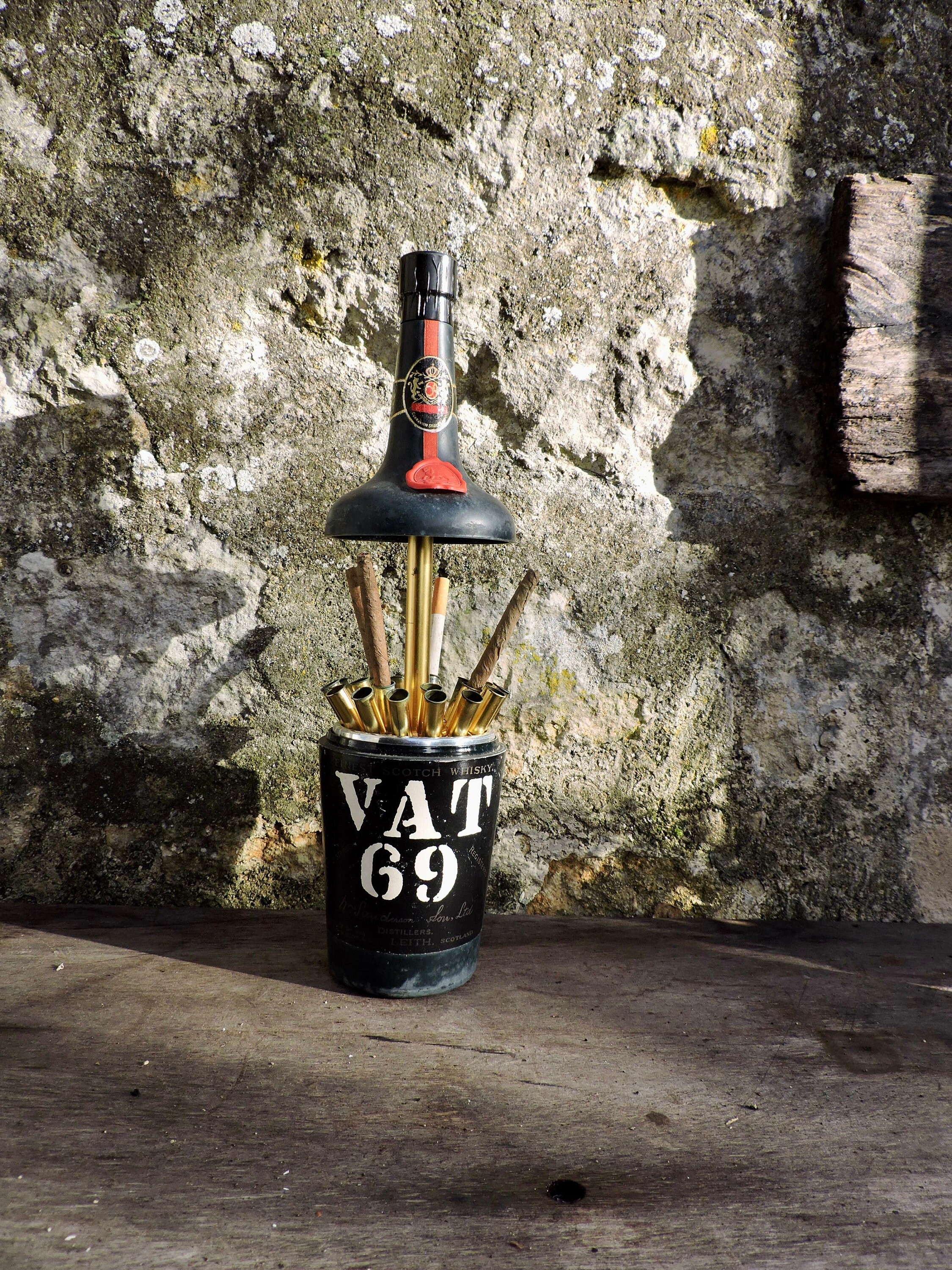 vat 69 cigarette dispenser Whisky Bottle Cigarette Dispenser, VAT 69 Scotch Whisky  Advertising/promotional Cigarette Holder, Gift for Smoker, Retro Smoking,  Tobacciana