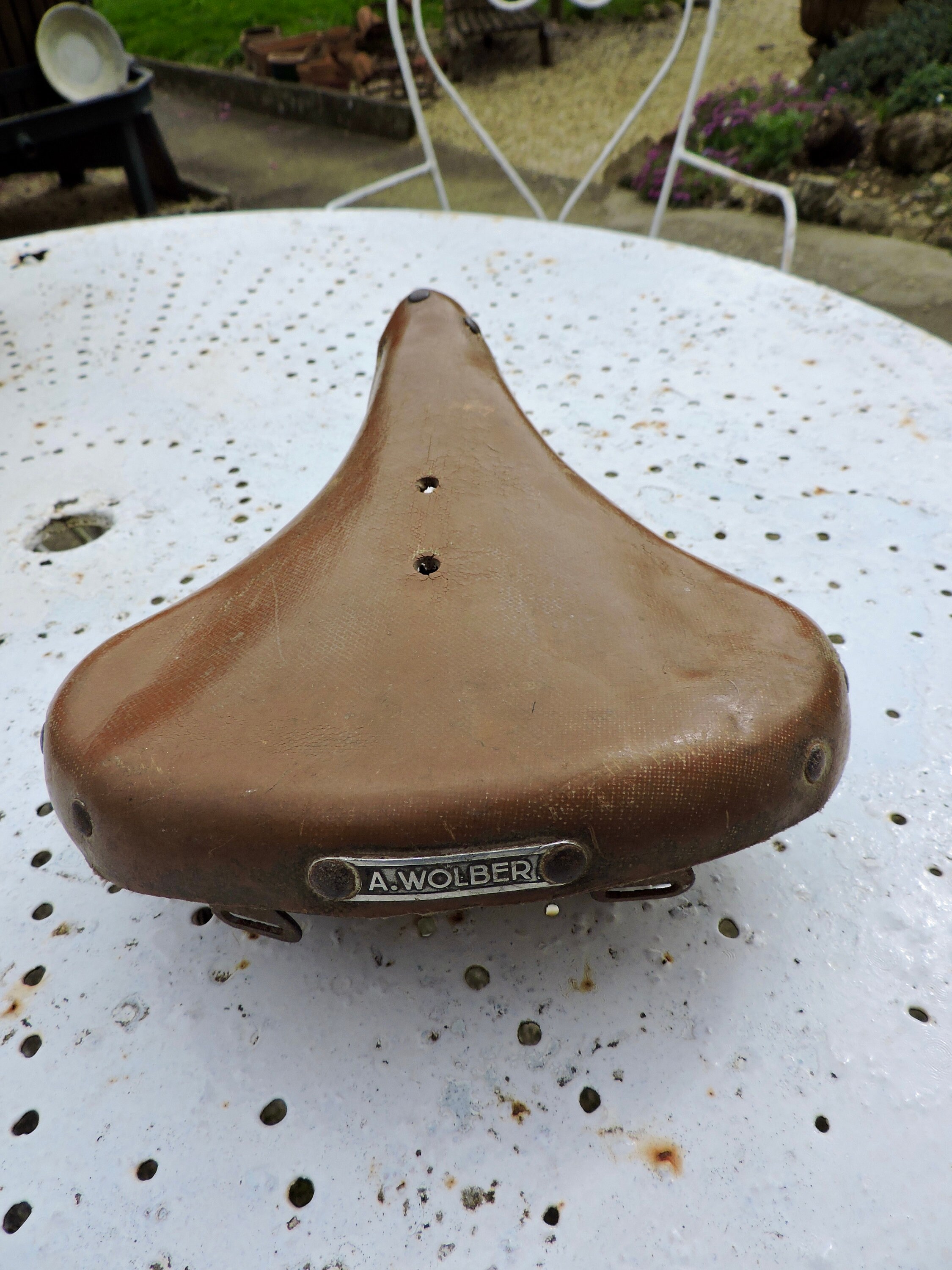 Selle De Vélo Ancienne A. Wolber – Pièce Vélo Vintage Collection