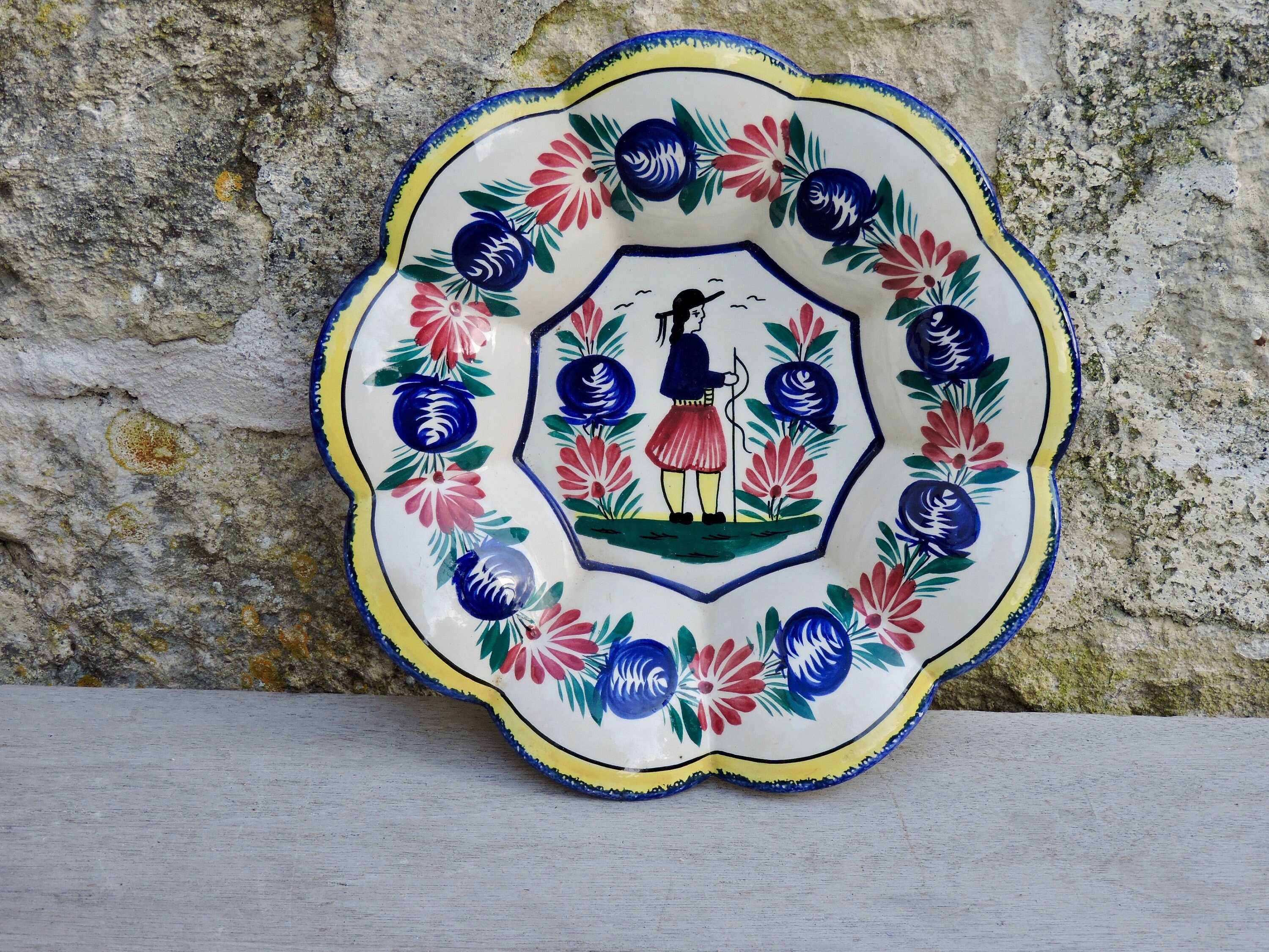 Grand Bol Quimper Henriot Vintage, Poterie d'art Populaire Décorée à La Main, en Faïence Breton