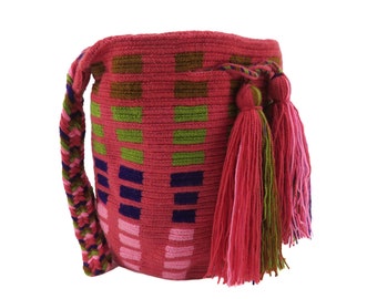 small WAYUU BAG/ Size S, Crochet, Wayuu Crossbody Purse,  Mochila, Handmade, Crossbody Bucket Bag made by Colombia native indigenous