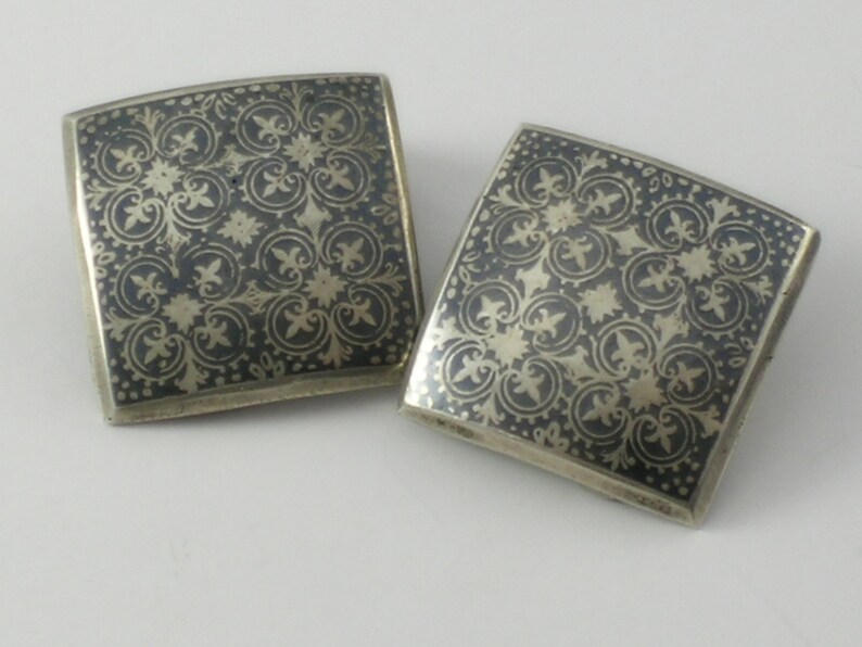 800 Niello Silver Fleur de Lis Clip on Earrings #0153