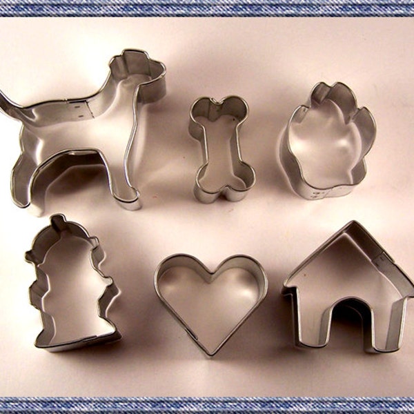 Mini 6 Pc Dog Cookie Cutter Set Metal New Mini Dog Bone, Dog, Heart, Dog House, Fire Hydrant and Dog Paw