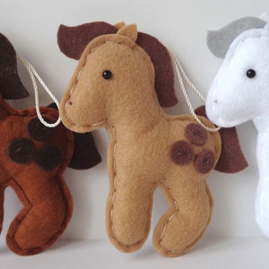 Felt Horse Ornament / Personalized Horse Ornaments / Handmade 2023 Kids Pets Name Ornament / Name and Year Horse Gifts