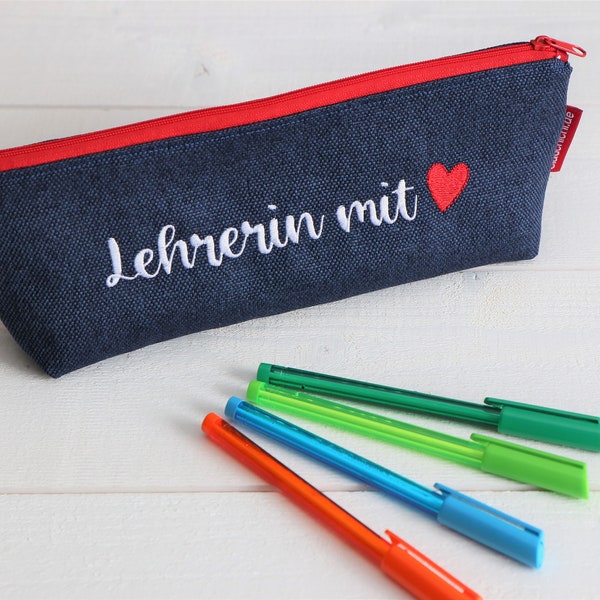 Stiftemäppchen Lehrerin mit HERZ, bestickt blau rot, Lehrer Abschiedsgeschenk