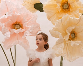 Très grandes fleurs en papier – fleurs géantes, toile de fond d'événement