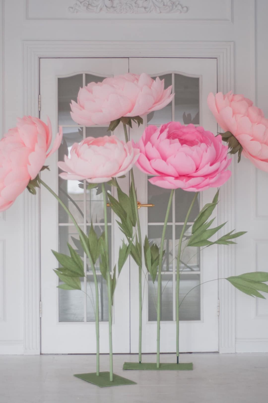 5 Standing Giant Paper Flowers Self standing Paper Flowers Paper Flowers on the Metal Base Stand Etsy UK
