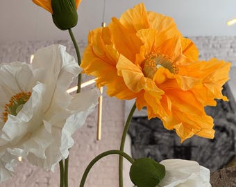 Coquelicots géants en papier – Décoration florale autoportante pour événement