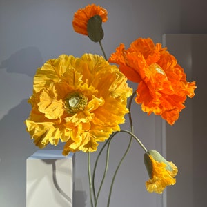 Fiori di carta giganti gialli e arancioni in piedi - Fiori giganti con stelo - Set di 4 Papaveri di carta - Grandi fiori per decorazioni Mio Gallery