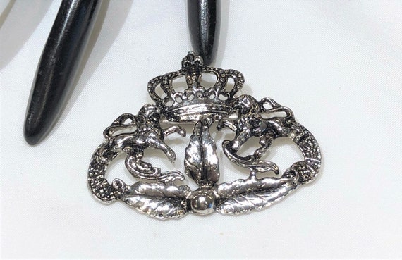 Vintage Coro Medieval Heraldic Coat of Arms Style