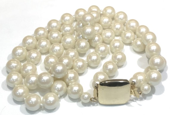 Vintage Double Strand of Creamy Faux Pearl Neckla… - image 4