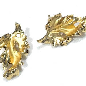 Pretty Vintage Napier Sterling Vermeil Curled Leaf Earrings