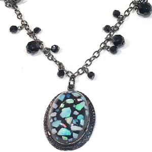 Pretty  Vintage   Lucite Confetti  Black Glass Bead and Enamel Dangle Pendant Necklace