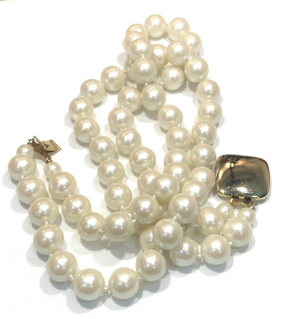 Vintage Double Strand of Creamy Faux Pearl Neckla… - image 1